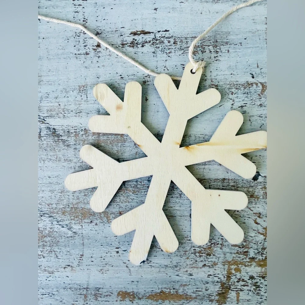 *Tartan Plaid Snowflake Garland